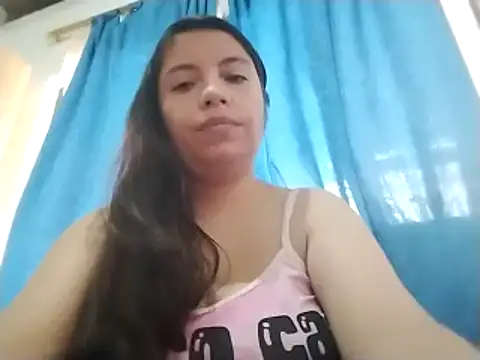 Snapshot of lisseth chatting on 02.17.25 lisseth online show from 02.17.25