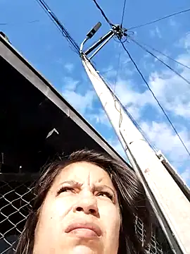 Snapshot of lisseth chatting on 12.15.25 lisseth online show from 12.15.25