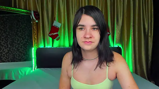  Polly Love  online show from 01.08.26