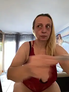 Melinastarr online show from 09.22.25