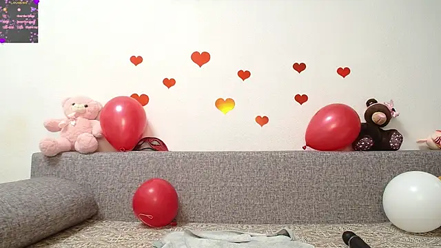 Snapshot of sweet_girl_Vr chatting on 02.13.25 sweet girl Vr online show from 02.13.25