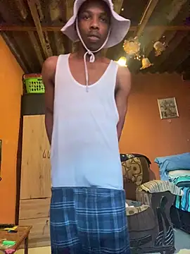 Snapshot of skyfall200 chatting on 11.05.25 skyfall200 online show from 11.05.25