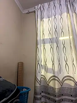 Snapshot of skyfall200 chatting on 11.27.25 skyfall200 online show from 11.27.25