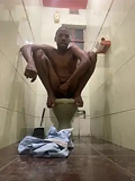 Snapshot of skyfall200 chatting on 02.01.26 skyfall200 online show from 02.01.26