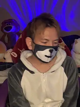 Snapshot of KEI_96 chatting on 12.30.24 KEI 96 online show from 12.30.24