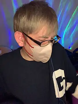 Snapshot of KEI_96 chatting on 02.18.25 KEI 96 online show from 02.18.25