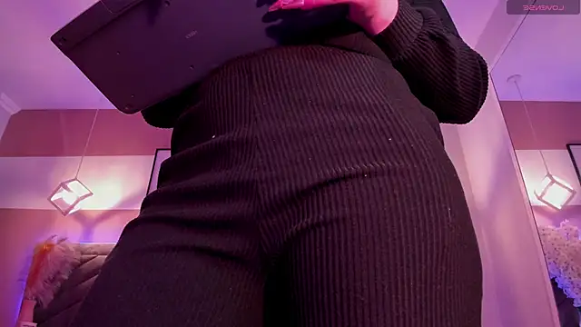 Megan mooree  online show from 01.27.25