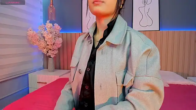 Megan mooree  online show from 02.10.25