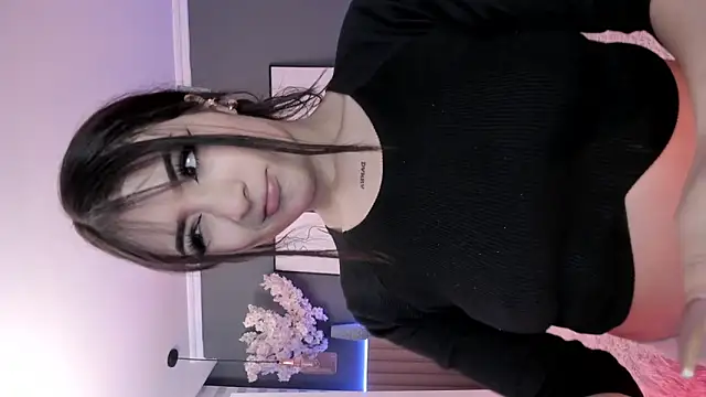 Megan mooree  online show from 02.15.25