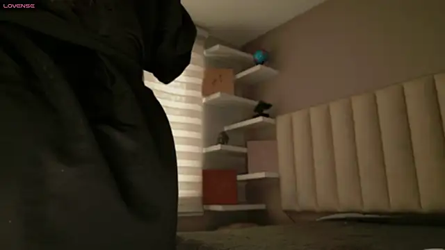 Megan mooree  online show from 11.01.25