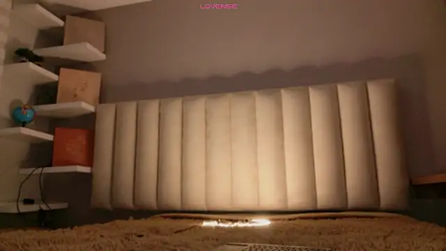 Megan mooree  online show from 04.21.26