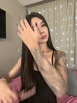 Vika Gray online show from 10.05.25