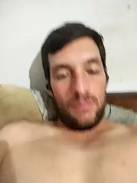 Snapshot of Robert83uy chatting on 01.01.25 Robert83uy online show from 01.01.25