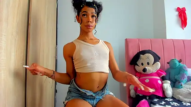 Snapshot of bloom444 chatting on 12.19.24 bloom444 online show from 12.19.24