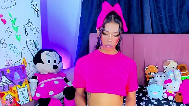 Snapshot of bloom444 chatting on 10.12.25 bloom444 online show from 10.12.25