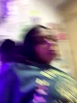 Snapshot of bloom444 chatting on 11.03.25 bloom444 online show from 11.03.25