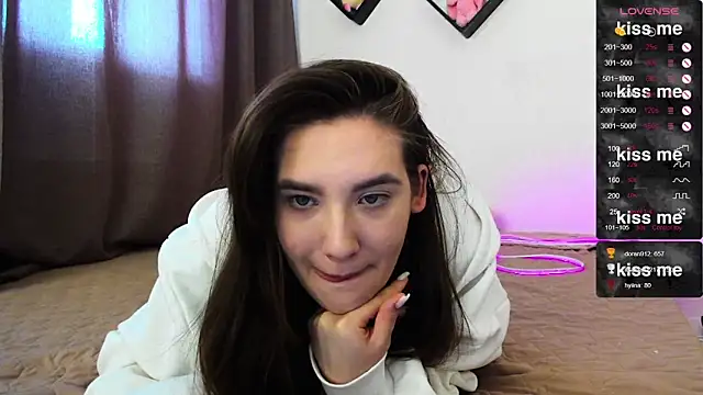 Holly Molii online show from 02.09.25