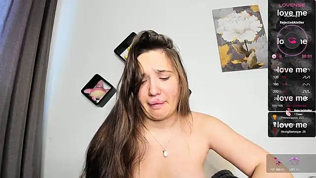 Holly Molii online show from 03.05.25