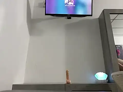 Akaerizz online show from 01.18.25