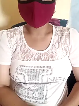 Snapshot of yourtamilcouple chatting on 01.07.25 yourtamilcouple online show from 01.07.25