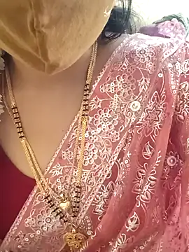 Snapshot of yourtamilcouple chatting on 01.09.25 yourtamilcouple online show from 01.09.25