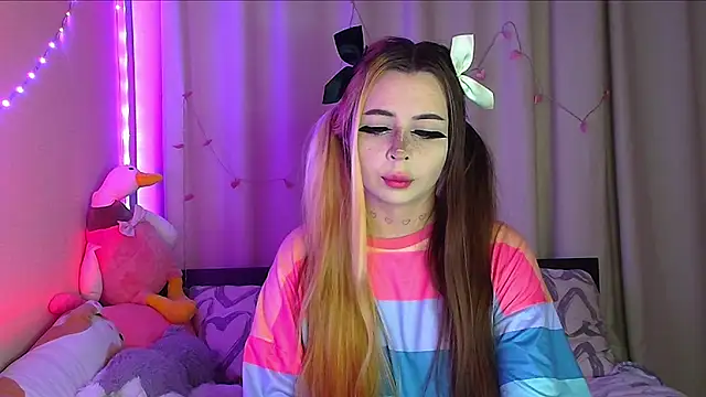 Snapshot of suemeow chatting on 02.24.25 suemeow online show from 02.24.25