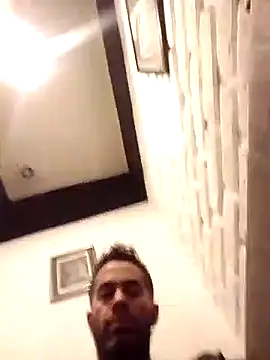 1Amarguetix online show from 01.08.25