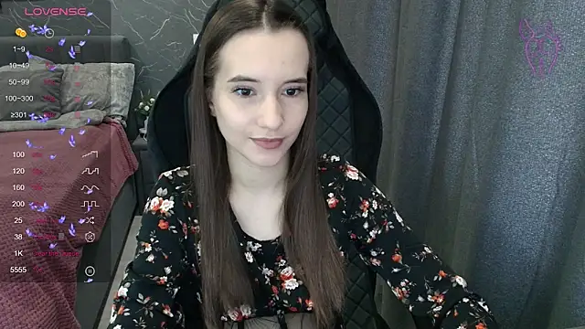 Alice Weiss online show from 06.23.26