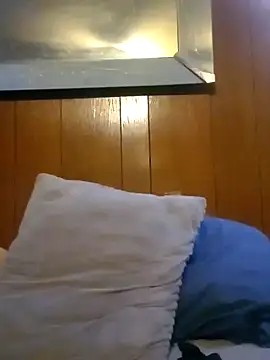 Snapshot of RobStrokes215 chatting on 12.13.24 RobStrokes215 online show from 12.13.24