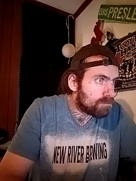 Snapshot of RobStrokes215 chatting on 12.23.24 RobStrokes215 online show from 12.23.24