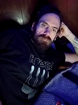 Snapshot of RobStrokes215 chatting on 12.22.25 RobStrokes215 online show from 12.22.25