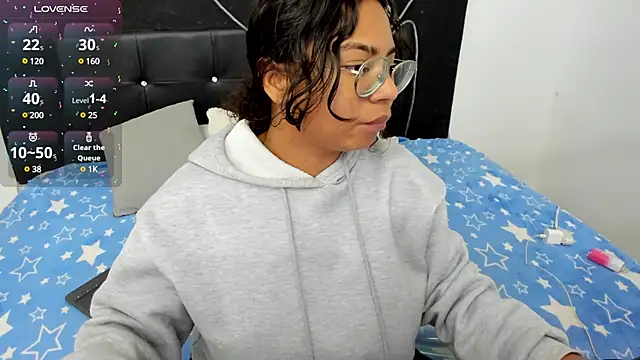 Snapshot of im_angels77 chatting on 02.02.25 im angels77 online show from 02.02.25