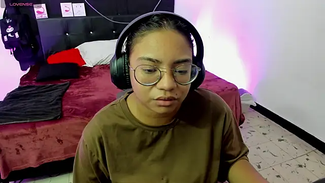 Snapshot of im_angels77 chatting on 02.22.25 im angels77 online show from 02.22.25