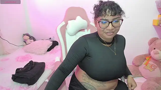 Snapshot of im_angels77 chatting on 09.17.25 im angels77 online show from 09.17.25