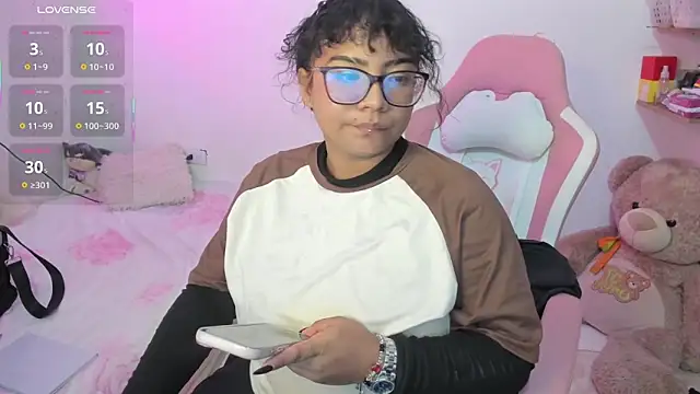 Snapshot of im_angels77 chatting on 09.19.25 im angels77 online show from 09.19.25