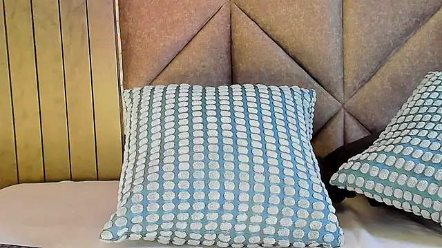 JaylaScott   online show from 02.24.26