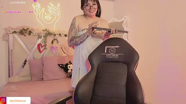 hina tay online show from 01.07.26