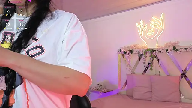 hina tay online show from 02.26.26