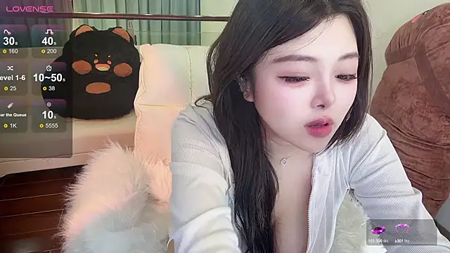 Bunny Tutu online show from 12.05.24