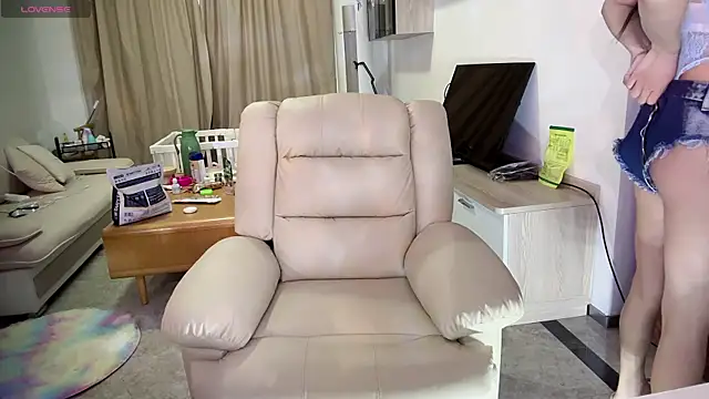 Bunny Tutu online show from 01.23.25