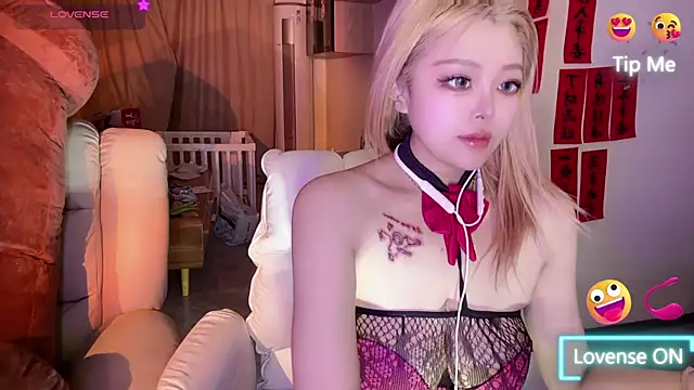 Bunny Tutu online show from 02.11.25