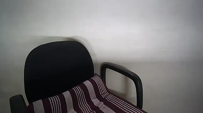 Snapshot of Kinjal_patel01 chatting on 02.26.25 Kinjal patel01 online show from 02.26.25