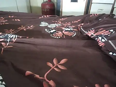 Snapshot of Kinjal_patel01 chatting on 09.25.25 Kinjal patel01 online show from 09.25.25