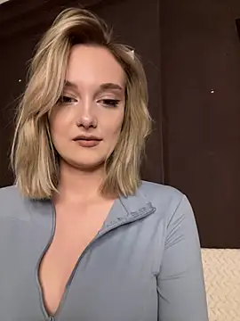 Snapshot of Alisa_Rise chatting on 03.21.25 Alisa Rise online show from 03.21.25