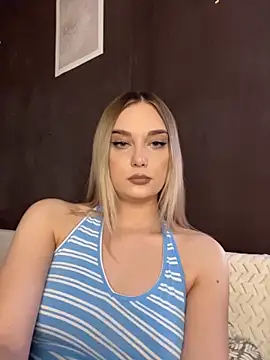 Snapshot of Alisa_Rise chatting on 03.22.26 Alisa Rise online show from 03.22.26