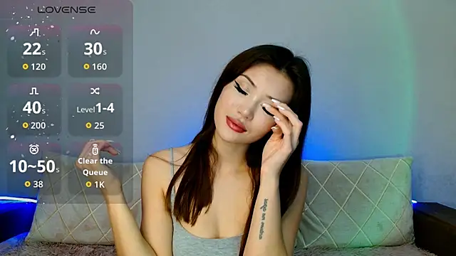 Snapshot of Min_Jee_ chatting on 10.17.25 Min Jee  online show from 10.17.25