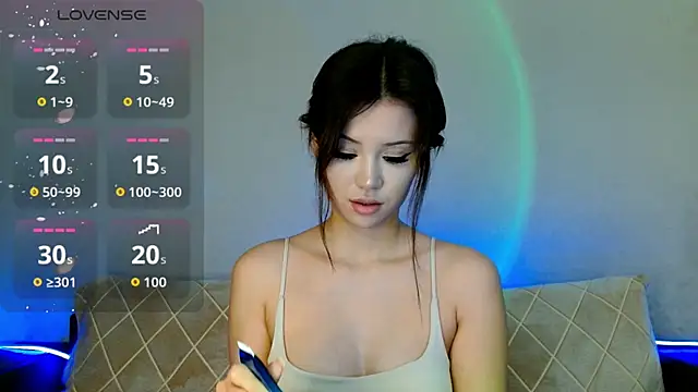 Min Jee  online show from 11.18.25