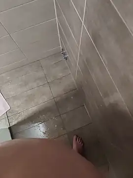 Snapshot of Macanxxx chatting on 10.23.25 Macanxxx online show from 10.23.25