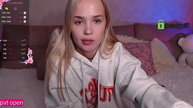 Snapshot of 88_lolli chatting on 12.16.24 88 lolli online show from 12.16.24