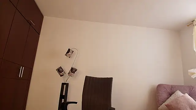 Snapshot of mariana_cruzz chatting on 03.12.25 mariana cruzz online show from 03.12.25